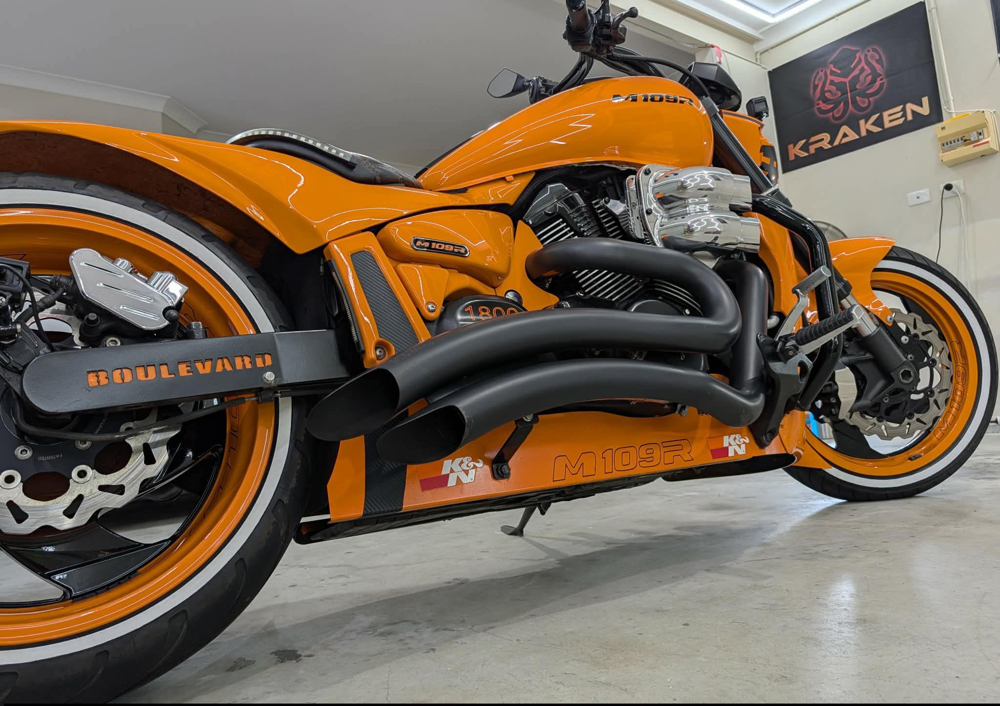 Suzuki Boulevard M109R Custom Kraken 